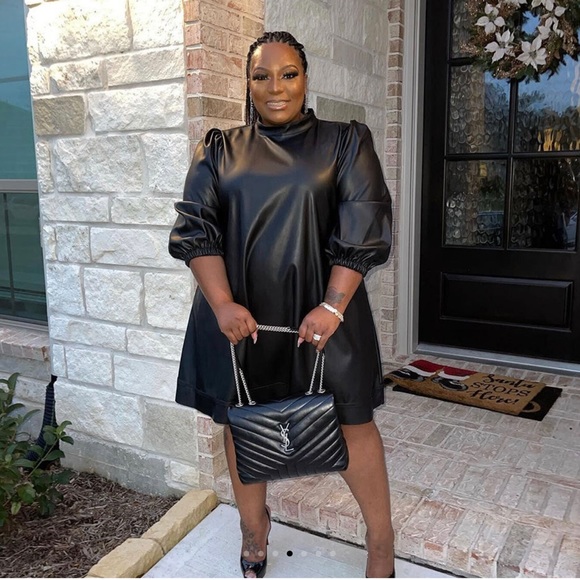 Plus Size Dress Little Black Dress - Picture 3 of 4